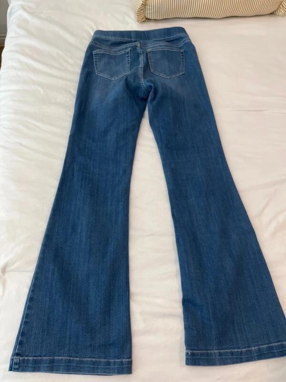 Women's Blue Flared Jeans - Classic High-Rise - Picture 2 of 2